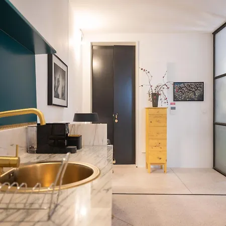 Apartment Touchy